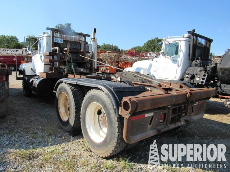 2000-mack-rd688st-image-4