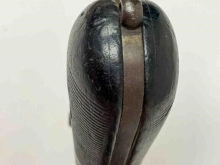 waffenfabrik-broom-handle-image-15