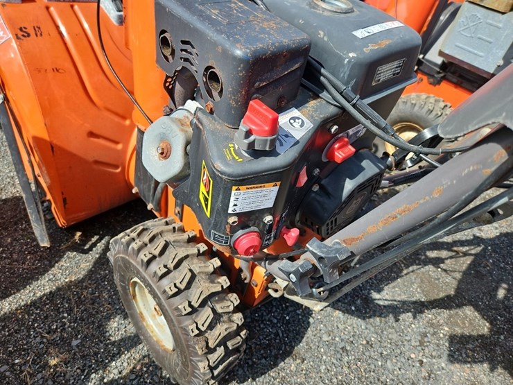 husqvarna-st327p-snow-blower-image-5