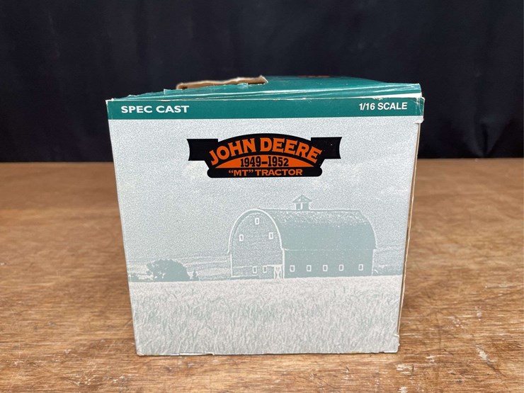 john-deere-mt-image-4