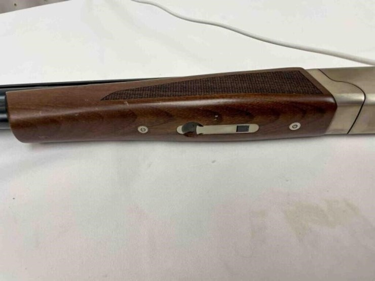 browning-12ga.-shotgun-image-15
