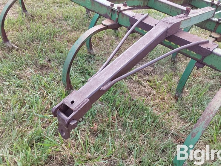 john-deere-100-image-15