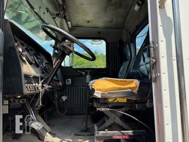 1989-kenworth-t600-image-18