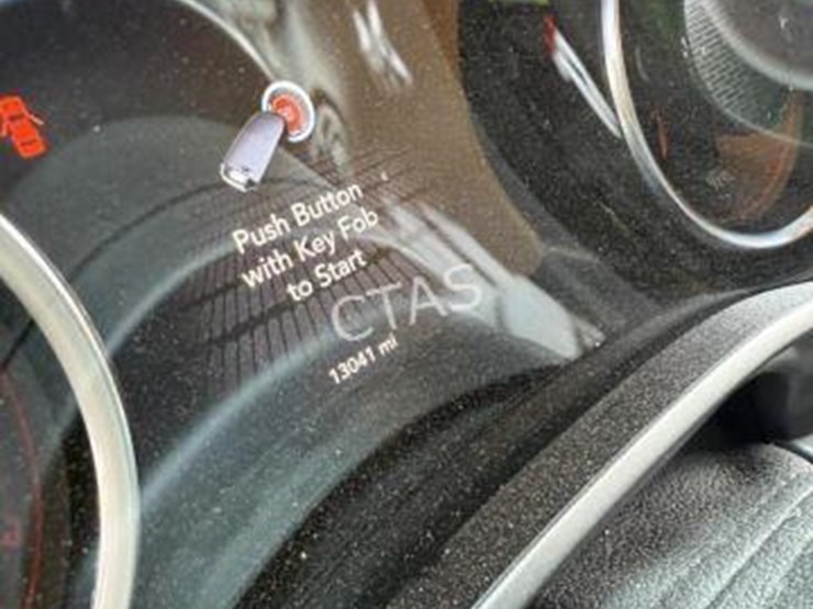 2022-dodge-challenger-392-image-16