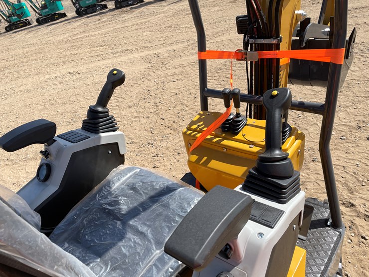 #9454-•-2025-unused-cfg-mini-excavator-image-6