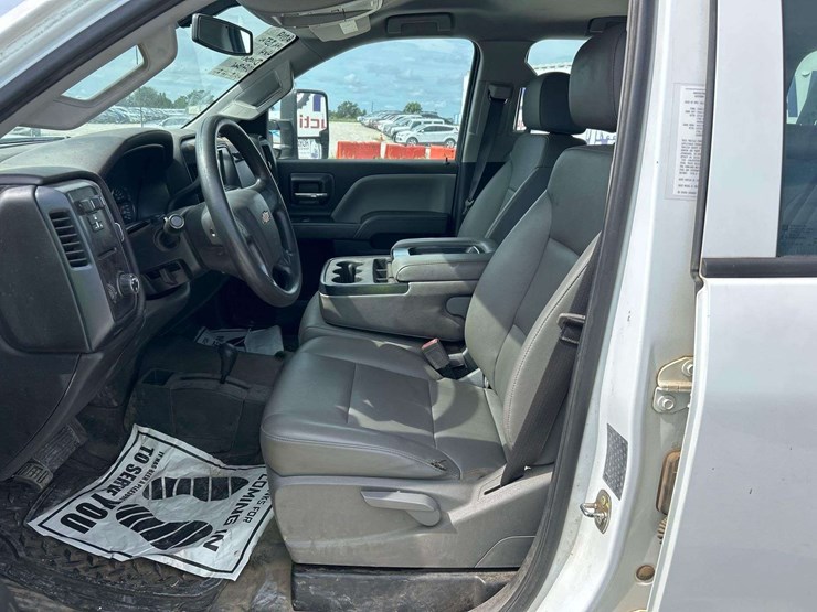 2019-chevrolet-silverado-3500hd-image-14