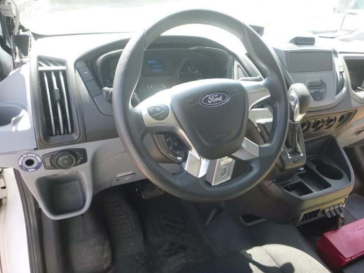 2018-ford-e350-image-11