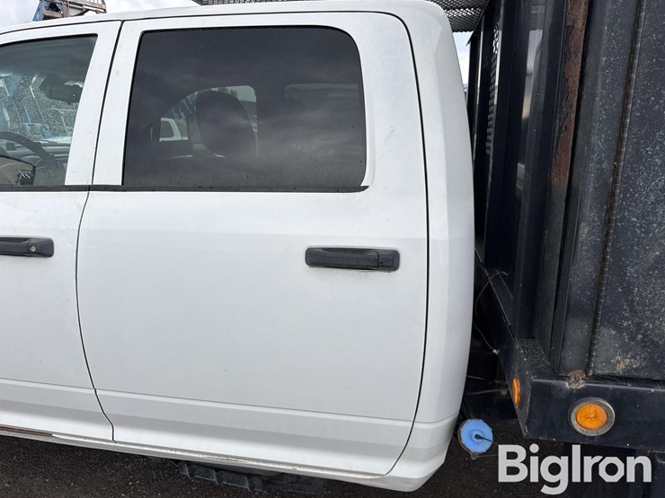 2014-ram-3500-4x4-crew-cab-flatbed-service-truck-image-10