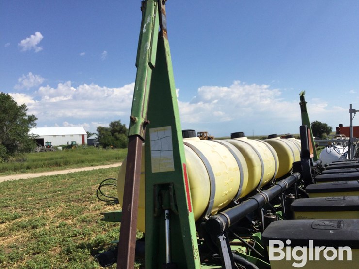 john-deere-7200-image-13