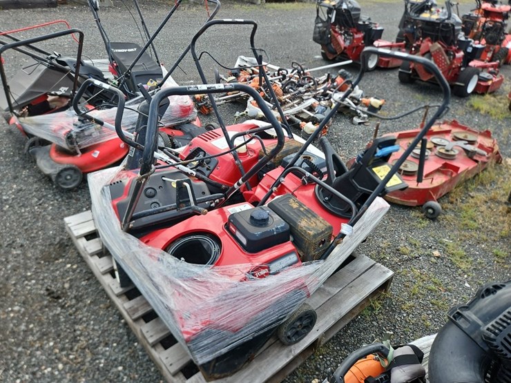 quantity-toro-snow-throwers-image-2