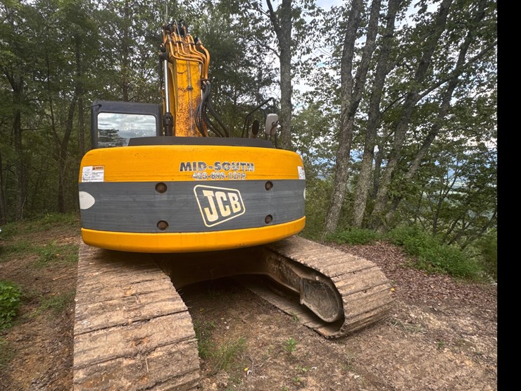 #36-•-jcb-235-excavator-image-5