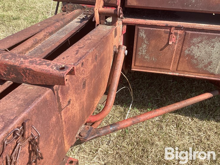 massey-ferguson-10-image-16