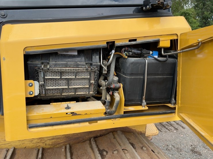 2016-caterpillar-d6k2-xl-image-32