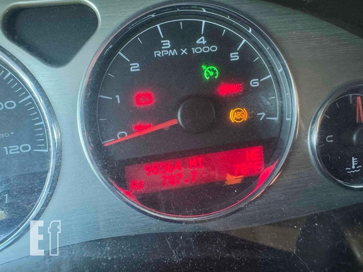 2005-pontiac-montana-image-9