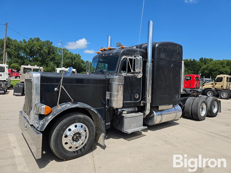 1998-peterbilt-379-image-1