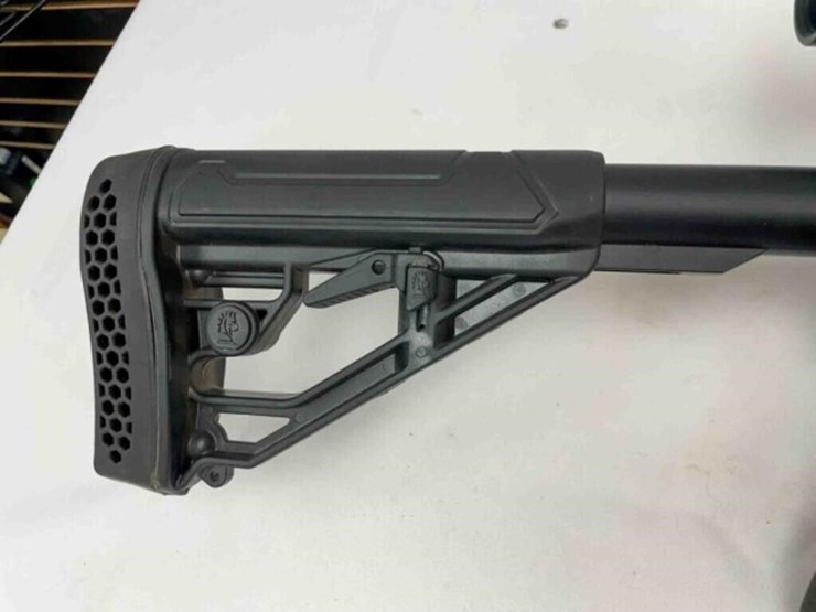 aero-precision-5.56-rifle-image-9