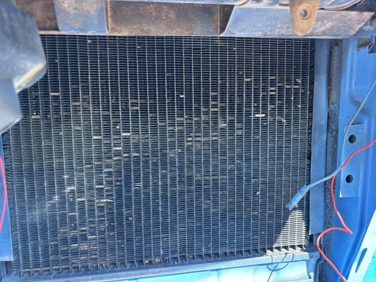 ford-2810-image-33