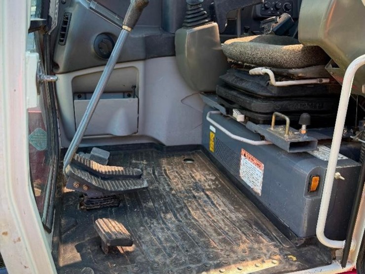 takeuchi-tb290-image-22