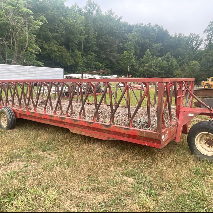 #9 • Apache Portable Hay Feeder