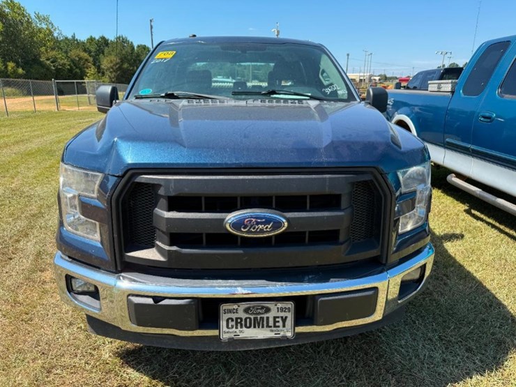 2017-ford-f150-xl-image-3