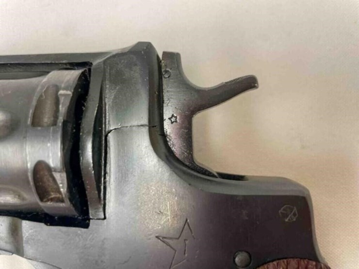 1944-nagant-revolver-image-9