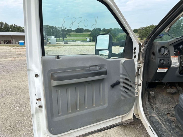 2014-altec-at200a-image-10