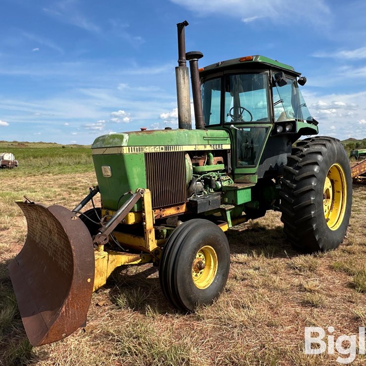 1980 JOHN DEERE 4440