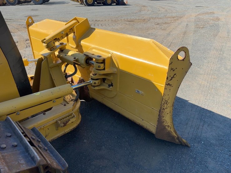 2011-caterpillar-d4k-xl-image-12