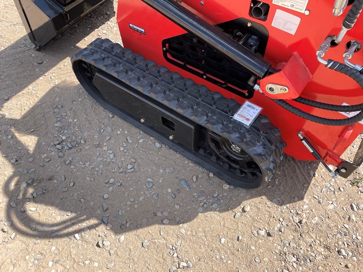 #9562-•-unused-2025-agt-skid-steer-loader-image-8