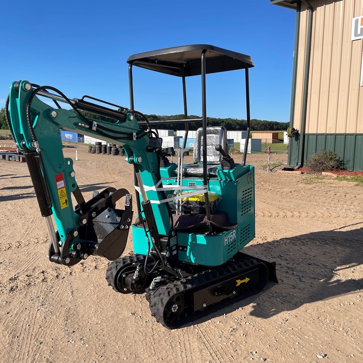 #9435 • 2025 Unused CFG Mini Excavator