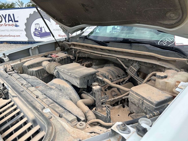 2020-chevrolet-silverado-3500-image-7