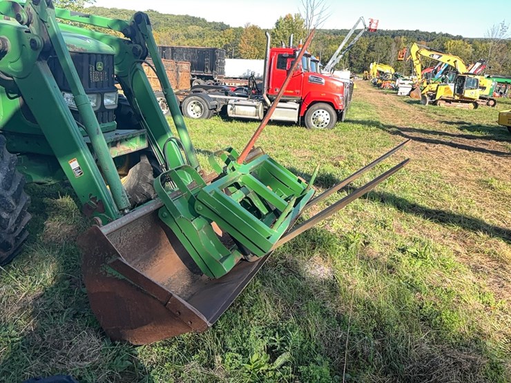 john-deere-7220-image-10