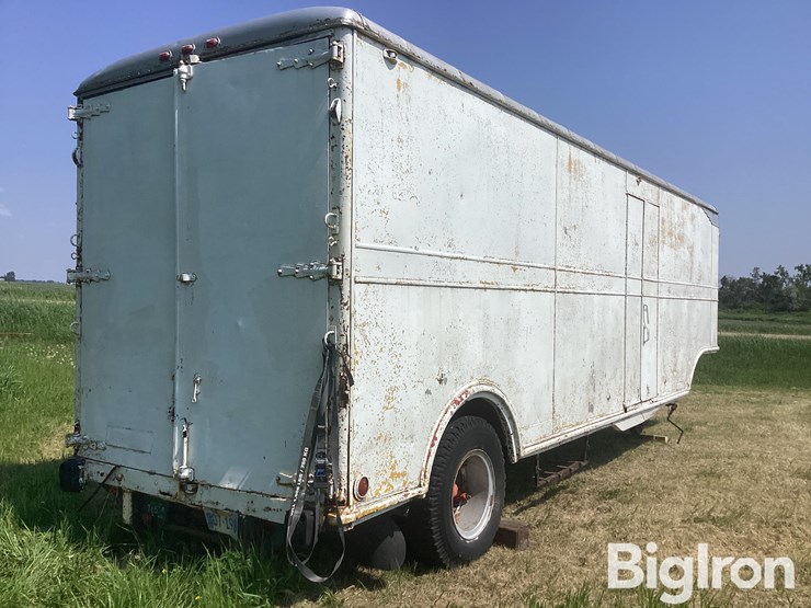 1951-fruehauf-trailer-image-5