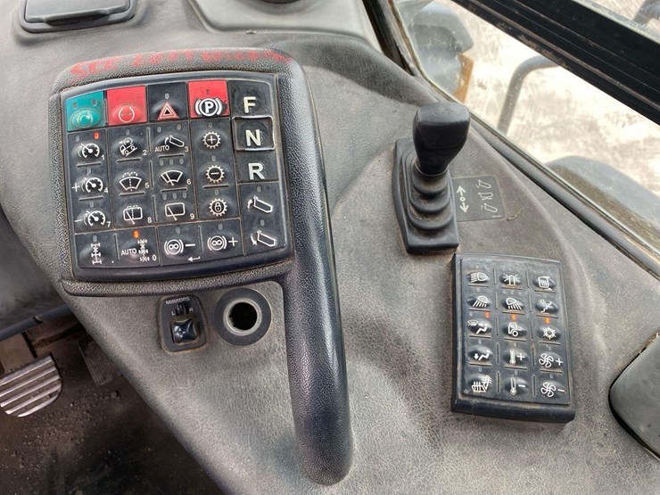 2015-deere-410e-image-28