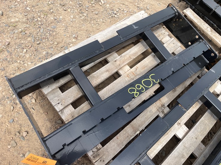 #3068-•-unused-2025-wolverine-pallet-fork-frame-attachment-image-1