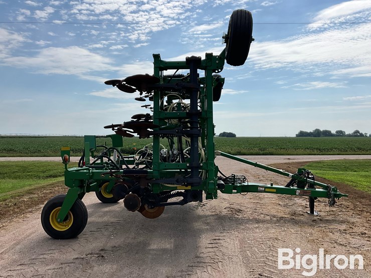 john-deere-15-image-4
