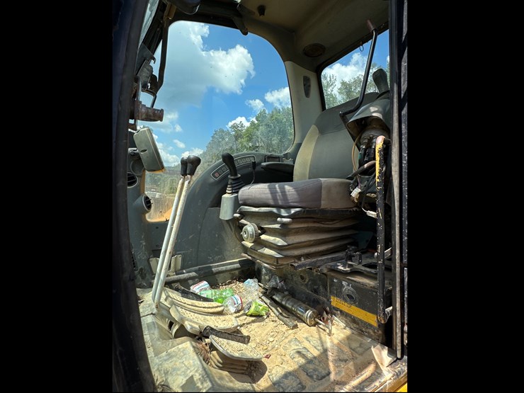 jcb-8080-image-5
