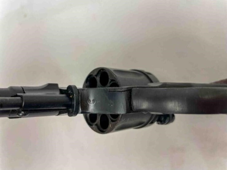 1944-nagant-revolver-image-2