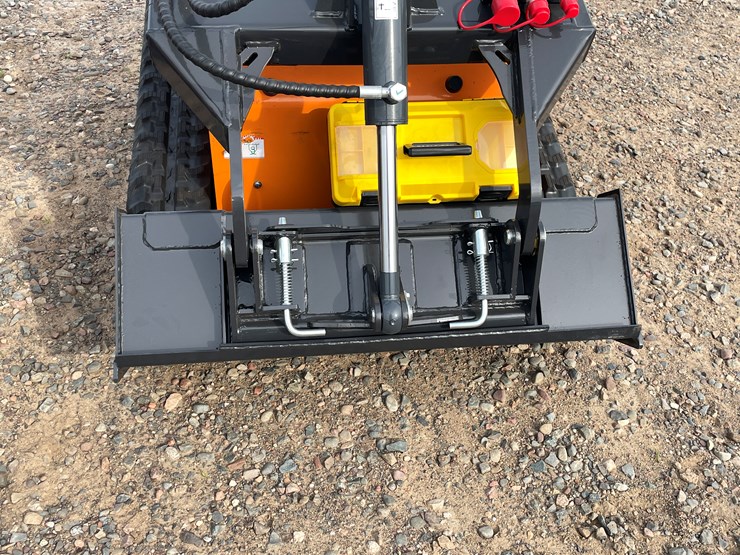 #9084-•-unused-2025-landhero-mini-skid-steer-loader-image-11