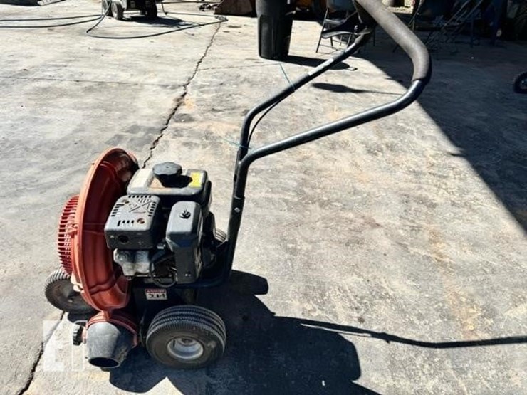 billy-goat-f601s-commercial-air-blower-image-1