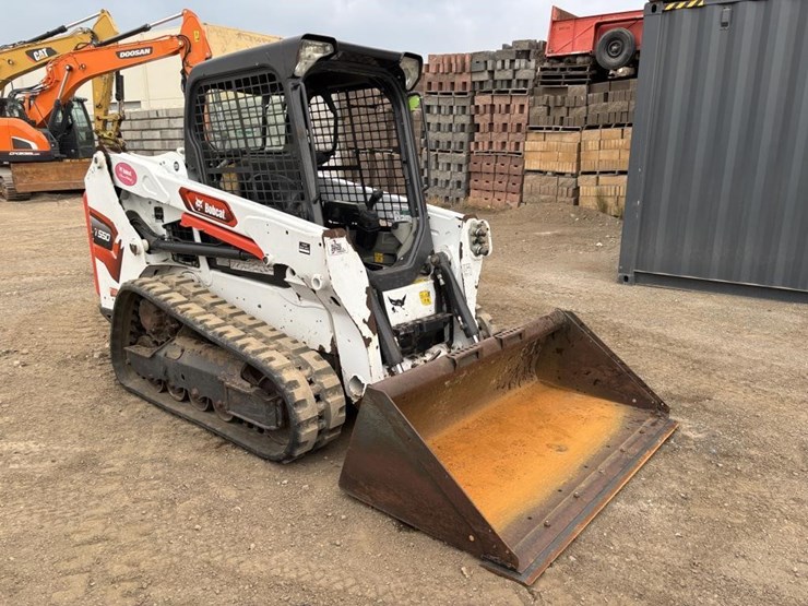 2022-bobcat-t550-image-2
