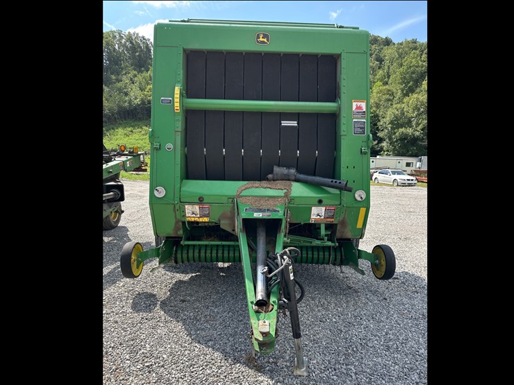2003-john-deere-567-image-1