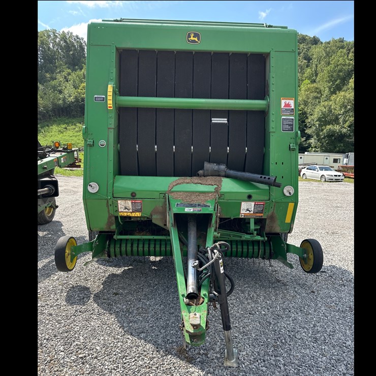 2003 JOHN DEERE 567