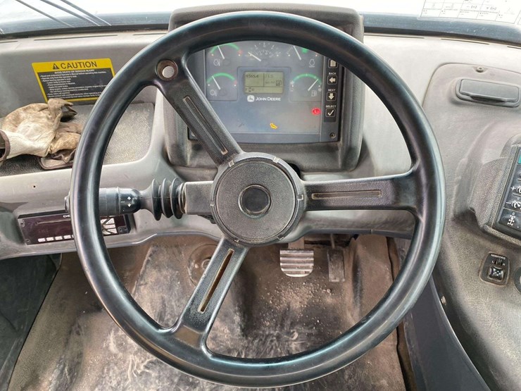 2015-deere-410e-image-25