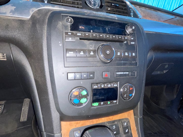 2009-buick-enclave-cxl-image-23