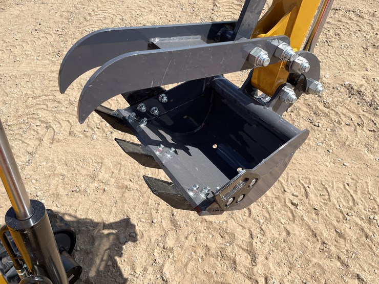 #9453-•-2025-unused-cfg-mini-excavator-image-7