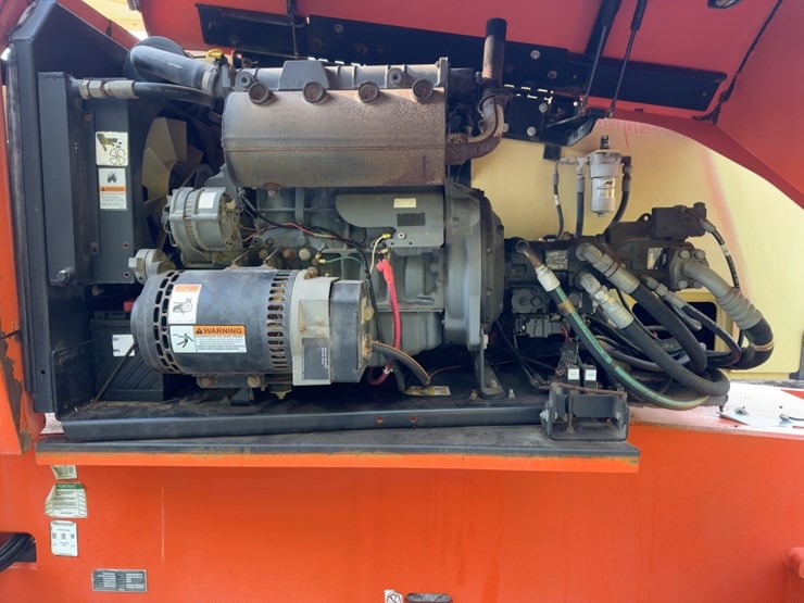 2013-jlg-800aj-image-15