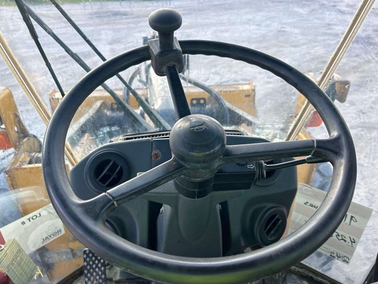 2014-deere-644k-image-16