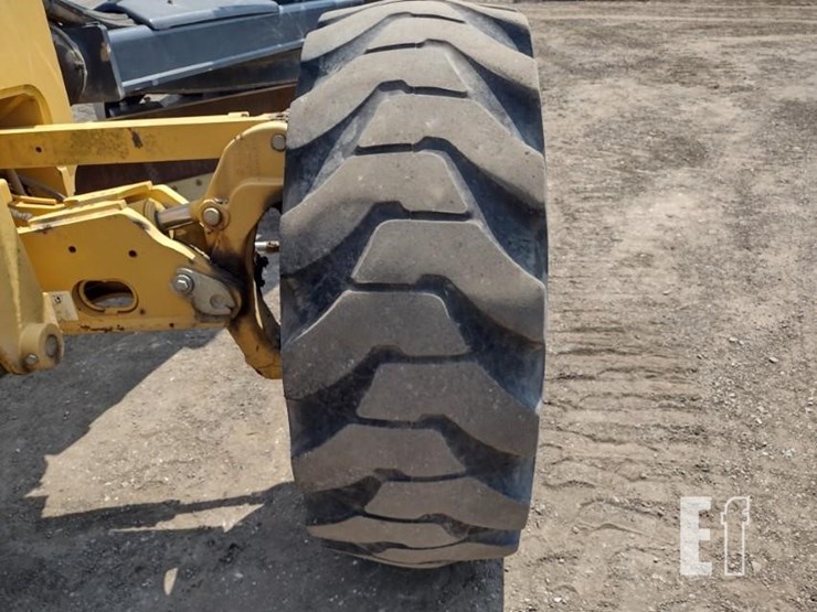 2020-deere-670gp-image-17