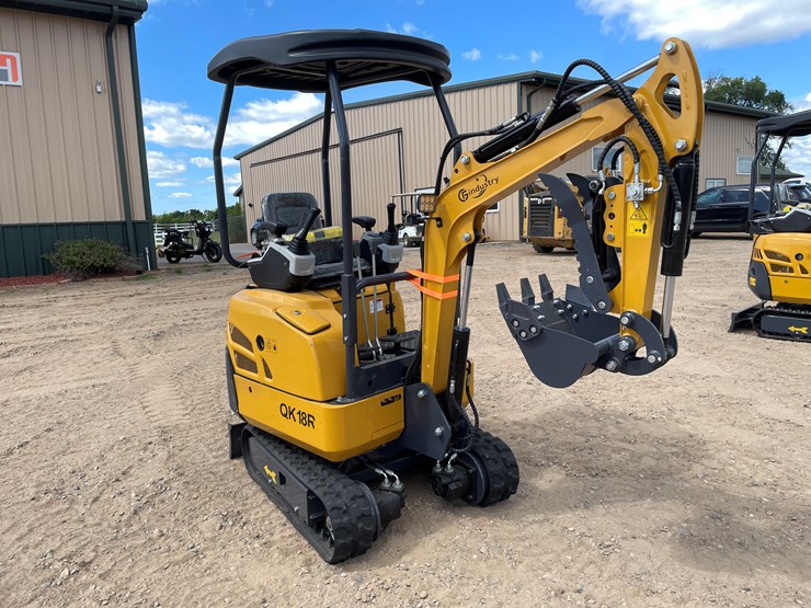 #9431-•-2025-unused-cfg-mini-excavator-image-2